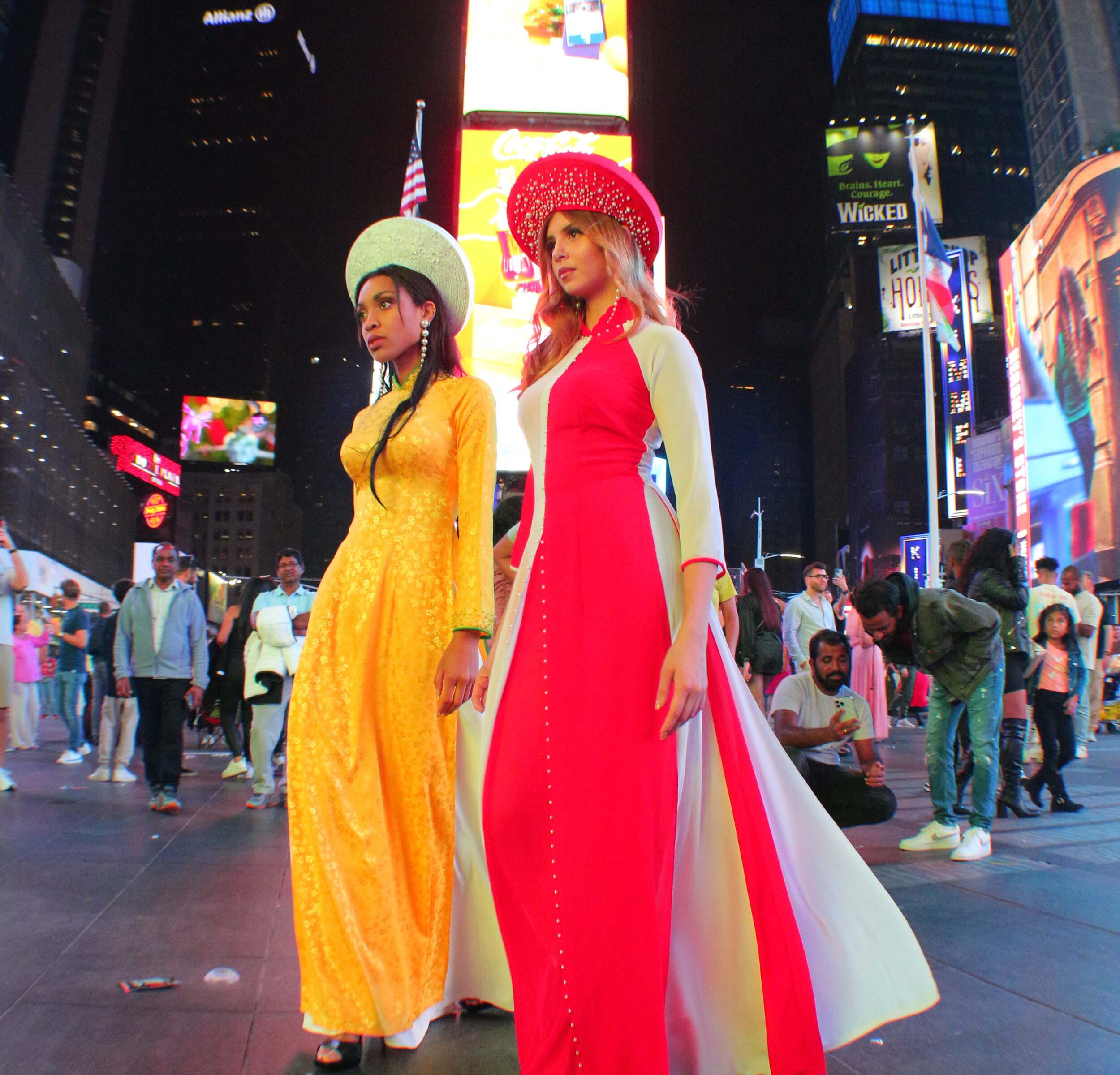 PHOTOSHOOT & CITY TOURS